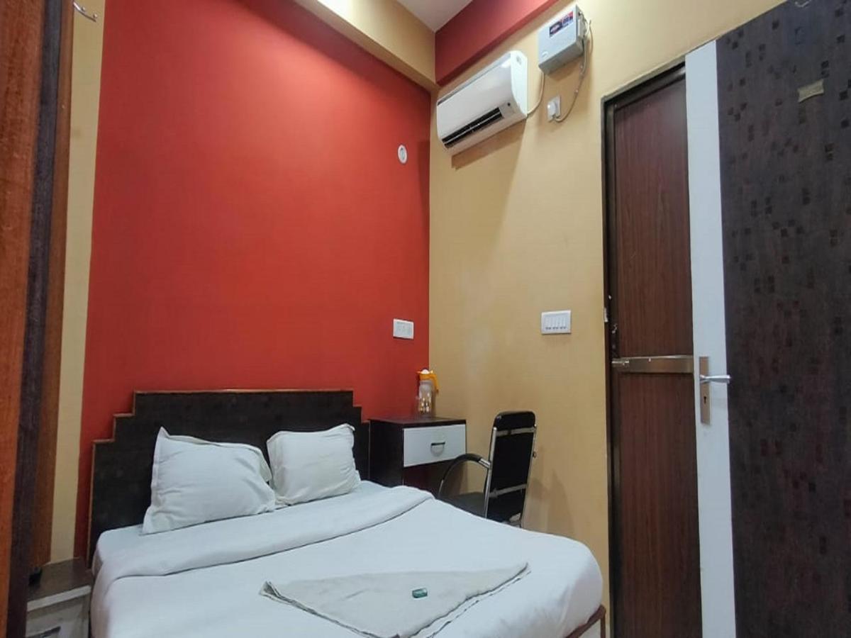 Hotel Kashi Варанаси Екстериор снимка
