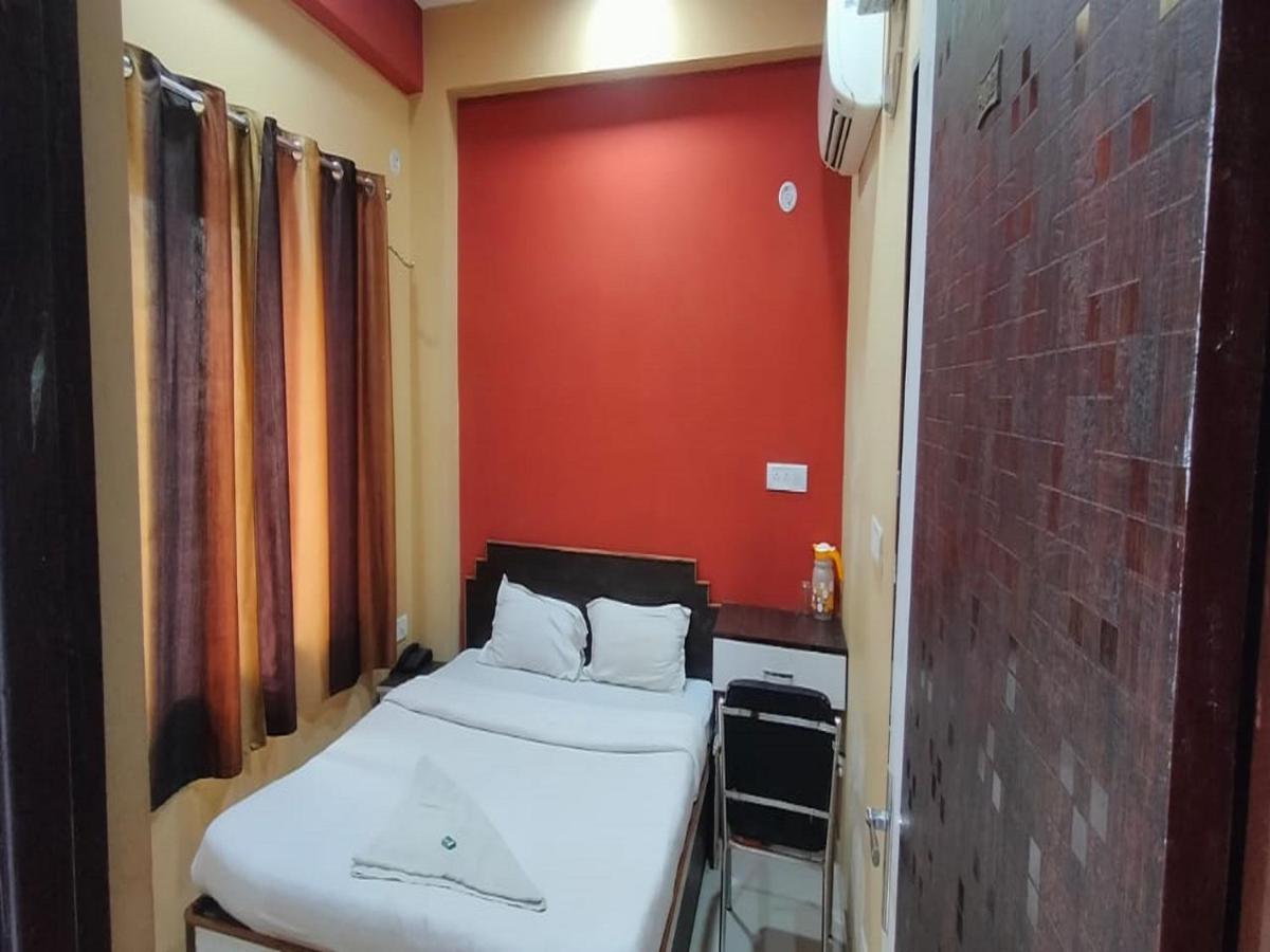 Hotel Kashi Варанаси Екстериор снимка